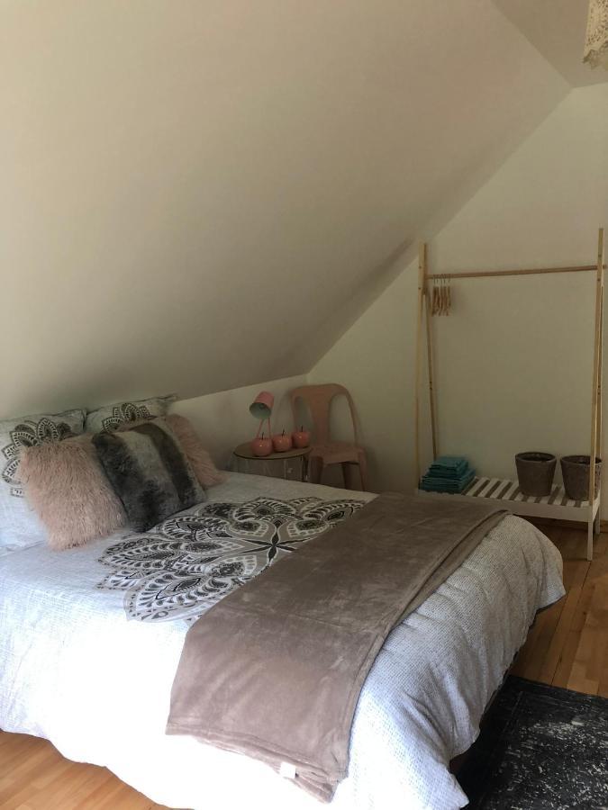 La Demeure Bed and Breakfast Sillé-le-Guillaume Exteriör bild