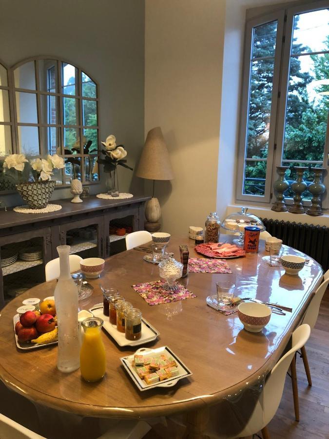 La Demeure Bed and Breakfast Sillé-le-Guillaume Exteriör bild