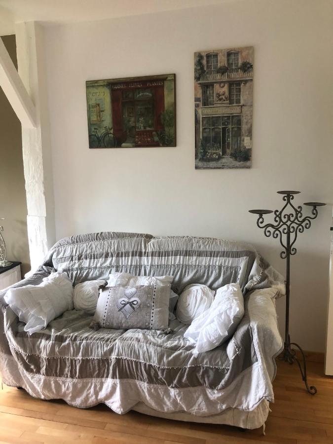 La Demeure Bed and Breakfast Sillé-le-Guillaume Exteriör bild