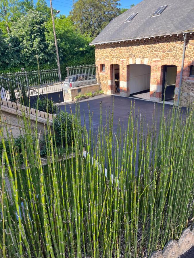 La Demeure Bed and Breakfast Sillé-le-Guillaume Exteriör bild